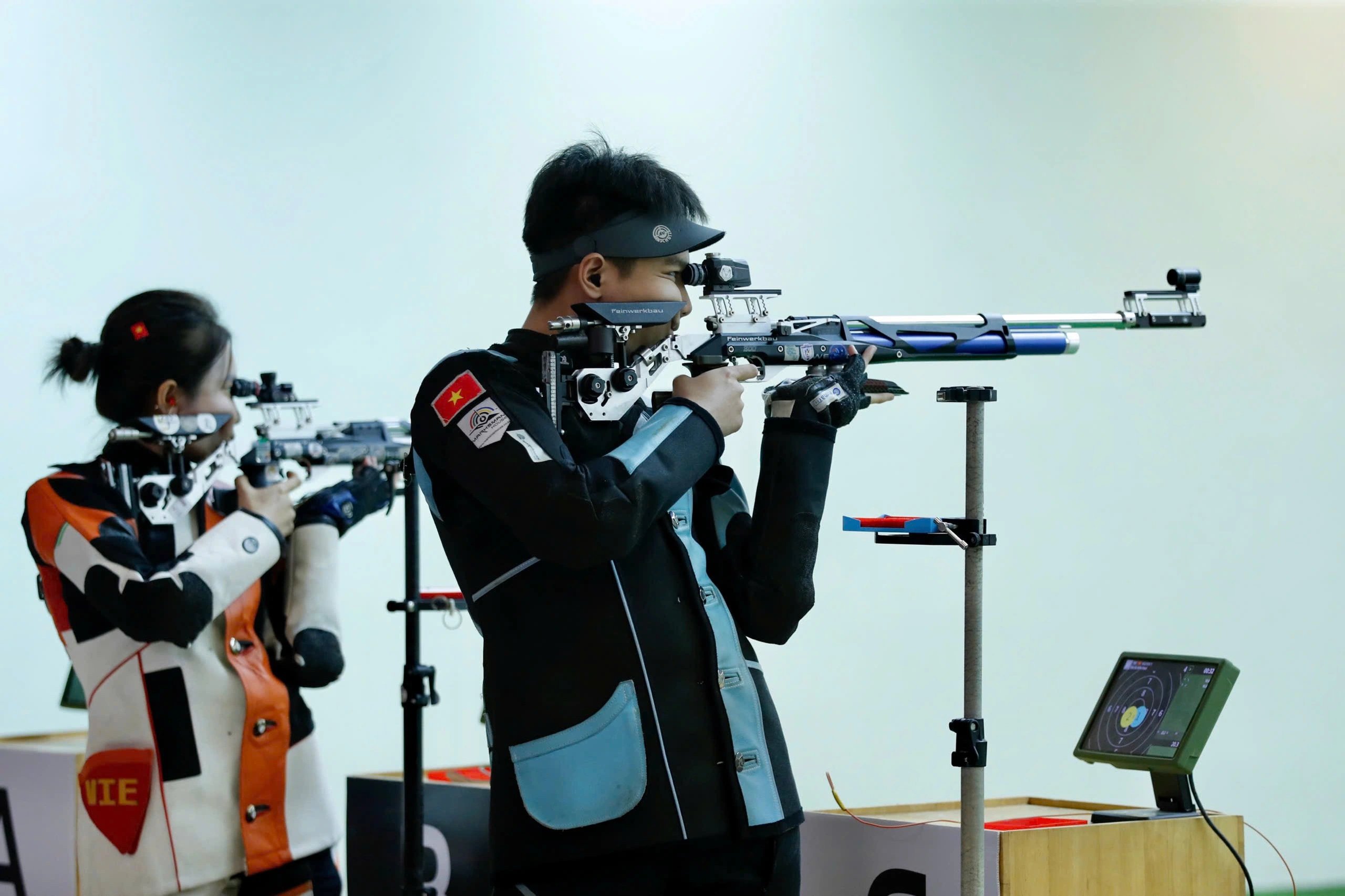 Trưởng đoàn Việt Nam bật khóc khi Mộng Tuyền và Tâm Quang giành HCV bắn súng: Nghẹt thở rồi vỡ òa!- Ảnh 3.