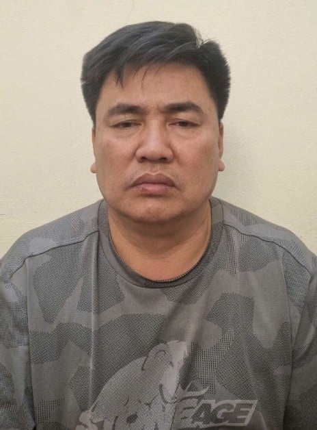 Đại úy CSGT kể khoảnh khắc bị người vi phạm đẩy vào đầu xe tải: Trước đó còn nhắc đối tượng đi gọn vào- Ảnh 3.