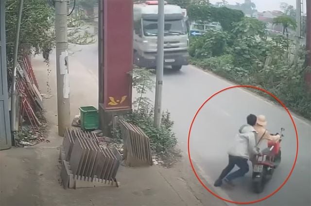 nghi-pham-day-dai-uy-csgt-vao-dau-xe-tai