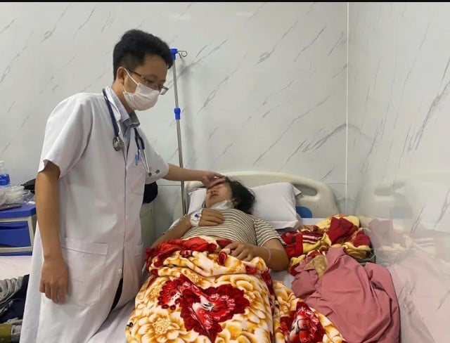 vu-hon-50-nguoi-ngo-doc-sau-khi-an-banh-mi-tai-quang-ngai-tam-ngung-hoat-dong-chuoi-co-so-banh-mi-1