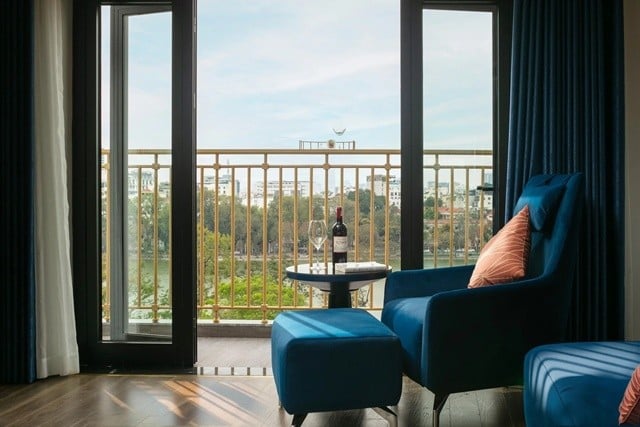 Khach_san_ho_guom20_11zon