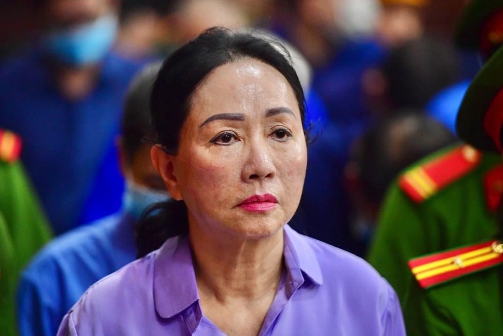 Một nút nhấn 8.800 tỷ đồng gửi vào tài khoản 40.000 bị hại Vạn Thịnh Phát - 1