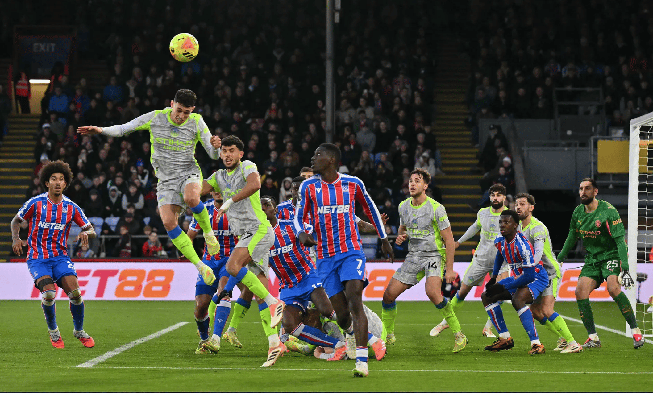 Man City đè bẹp Crystal Palace tại Selhurst Park - Ảnh 2.