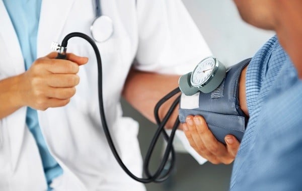 Niềm tin mù quáng khiến nhiều người nhận hậu quả đáng tiếc. Ảnh: Internet