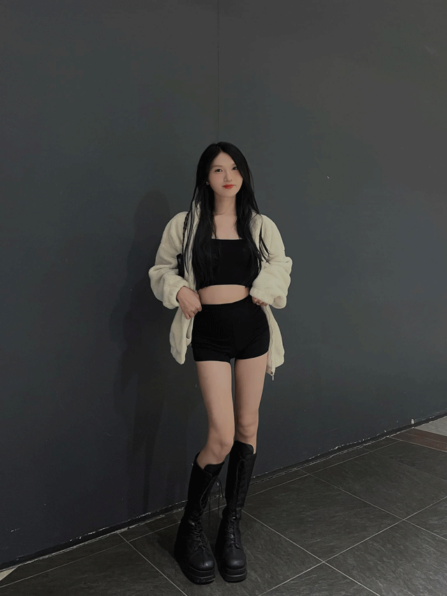 Thong-tin-doi-tu-va-hanh-trinh-chuyen-gioi-tro-thanh-hot-girl-noi-tieng-cua-chang-trai-hai-phong-6