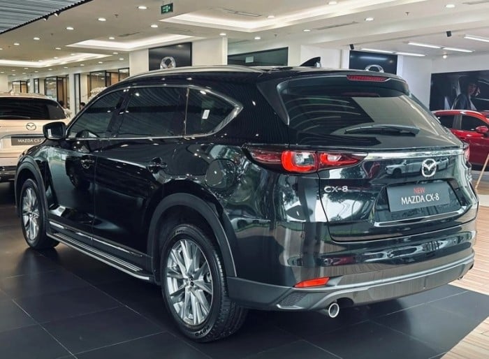 Giảm giá lăn bánh cực sâu cuối tháng 12/2025, Mazda CX-8 dễ ‘lật đổ’ Toyota Fortuner và Ford Everest ảnh 4