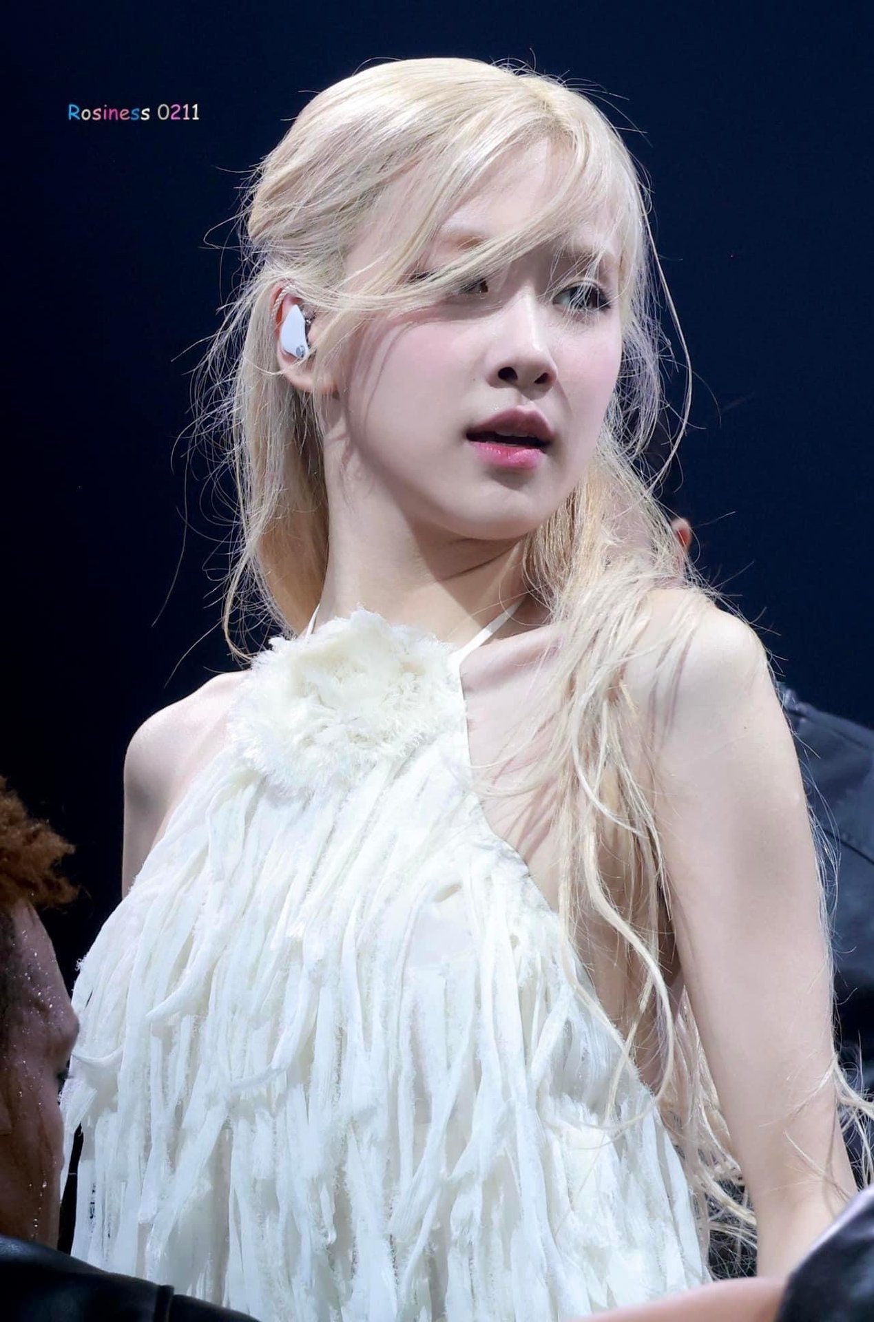 Học vấn của người có gương mặt đẹp nhất thế giới- Ảnh 2.