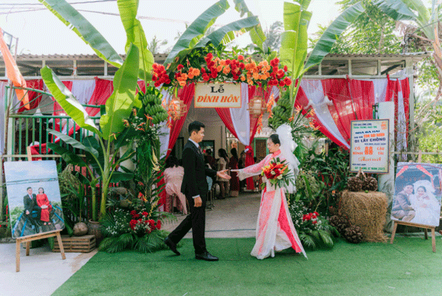 1-trieu-nguoi-xem-khoanh-khac-co-dau-vinh-long-to-chuc-dam-hoi-giong-me-chuan-bi-tu-7-thang-truoc-4