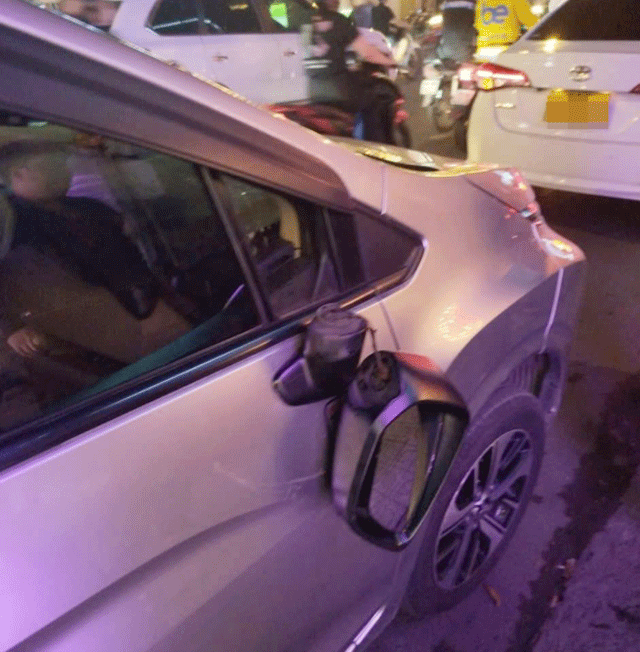 Vu-mot-nhom-nhau-say-non-oi-tren-xe-va-hanh-hung-tai-xe-o-tphcm-bat-giua-mot-nguoi-dan-ong-1