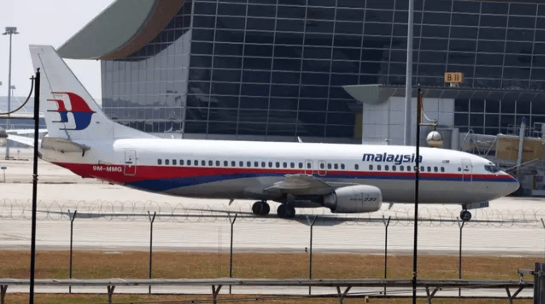 Phát hiện điểm rất bất thường khi đang tìm kiếm máy bay MH370- Ảnh 1.