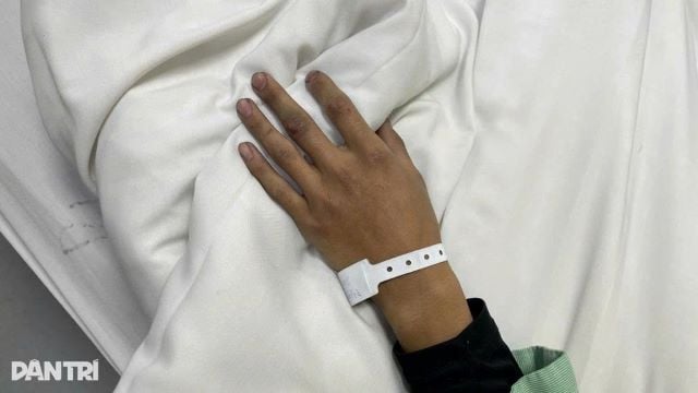 chang-trai-dap-cua-cuu-nguoi-vu-chay-tran-cung