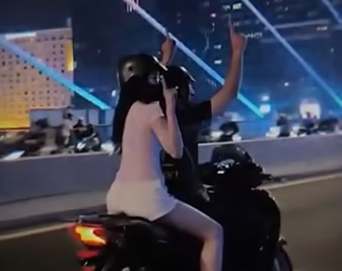 Tịch thu xe SH do nam thanh niên buông tay trên cầu Ba Son - Ảnh 2.