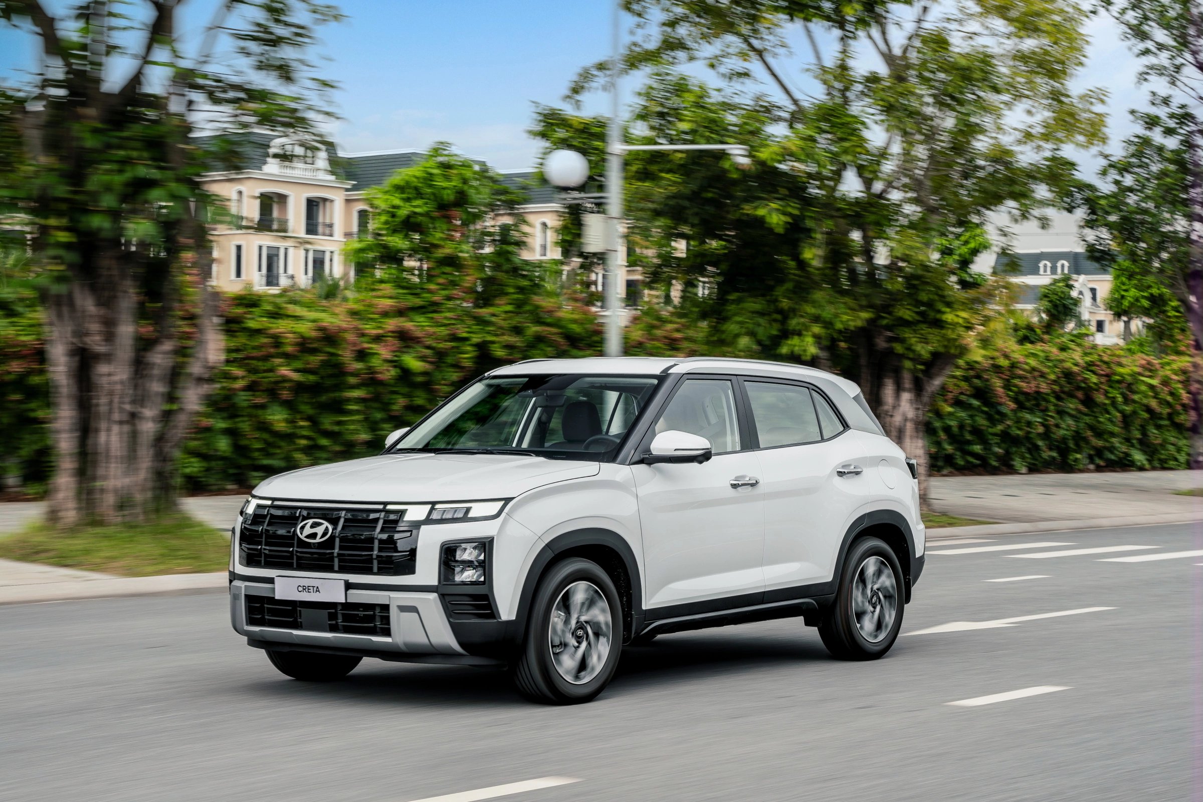 09-1767941693-ngan-sach-700-trieu-dong-chon-suv-nao-vua-tui-tien-vua-sang-de-du-xuan-2026.webp