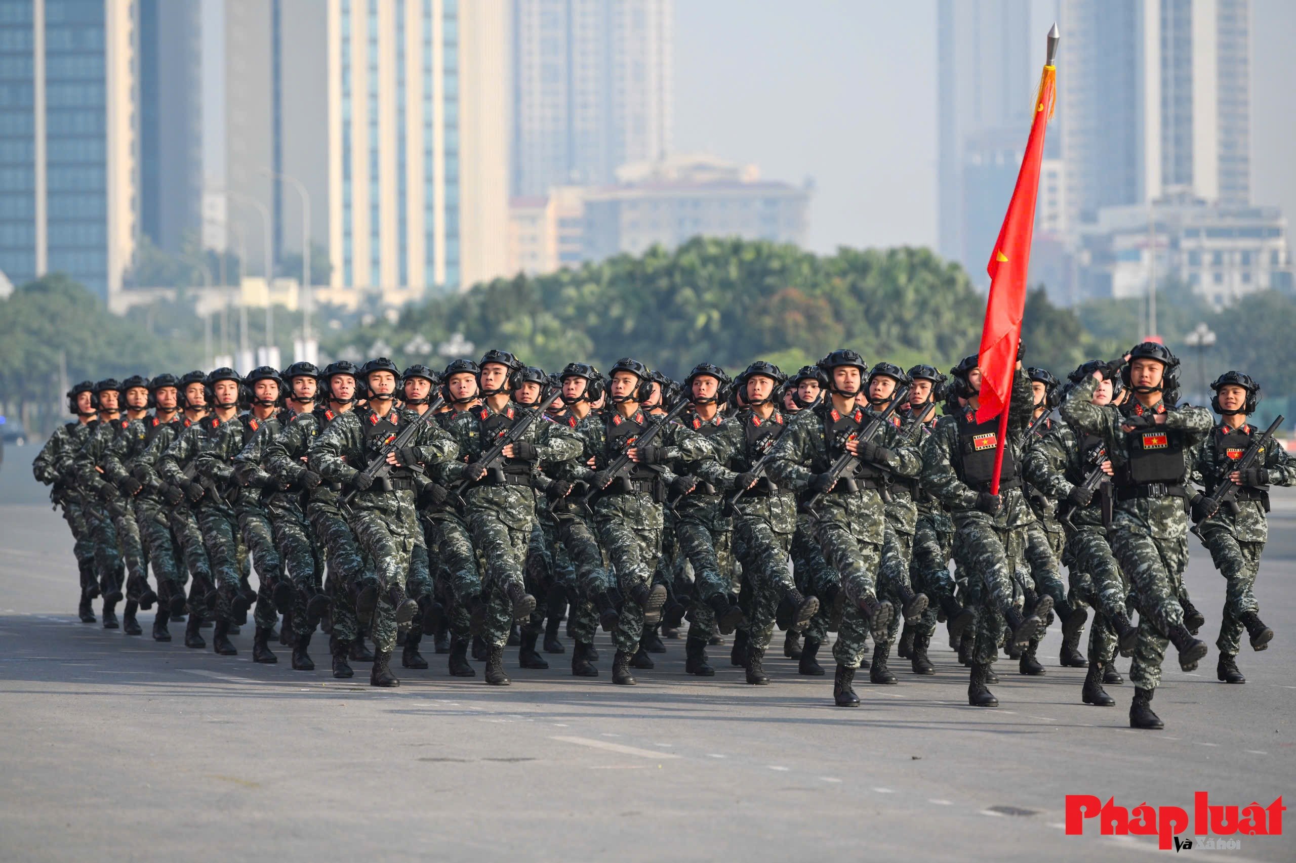 Toàn cảnh lực lượng Công an xuất quân bảo đảm an ninh Đại hội XIV của Đảng
