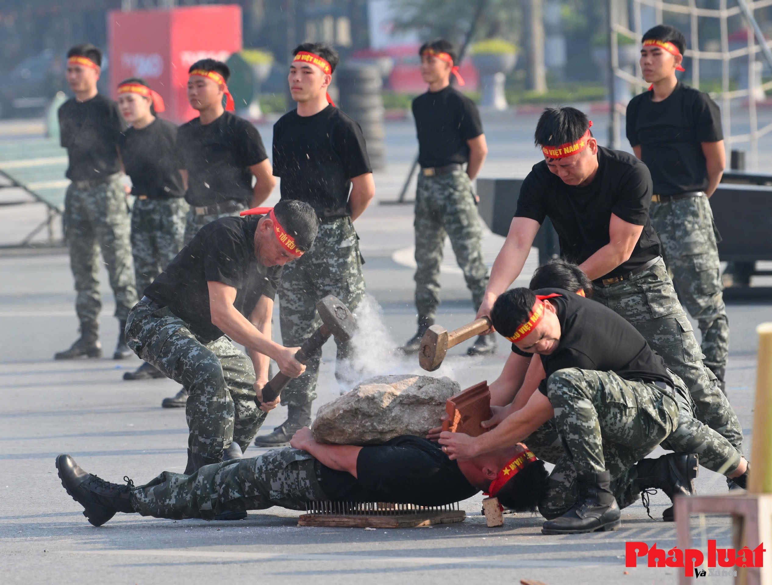 Toàn cảnh lực lượng Công an xuất quân bảo đảm an ninh Đại hội XIV của Đảng