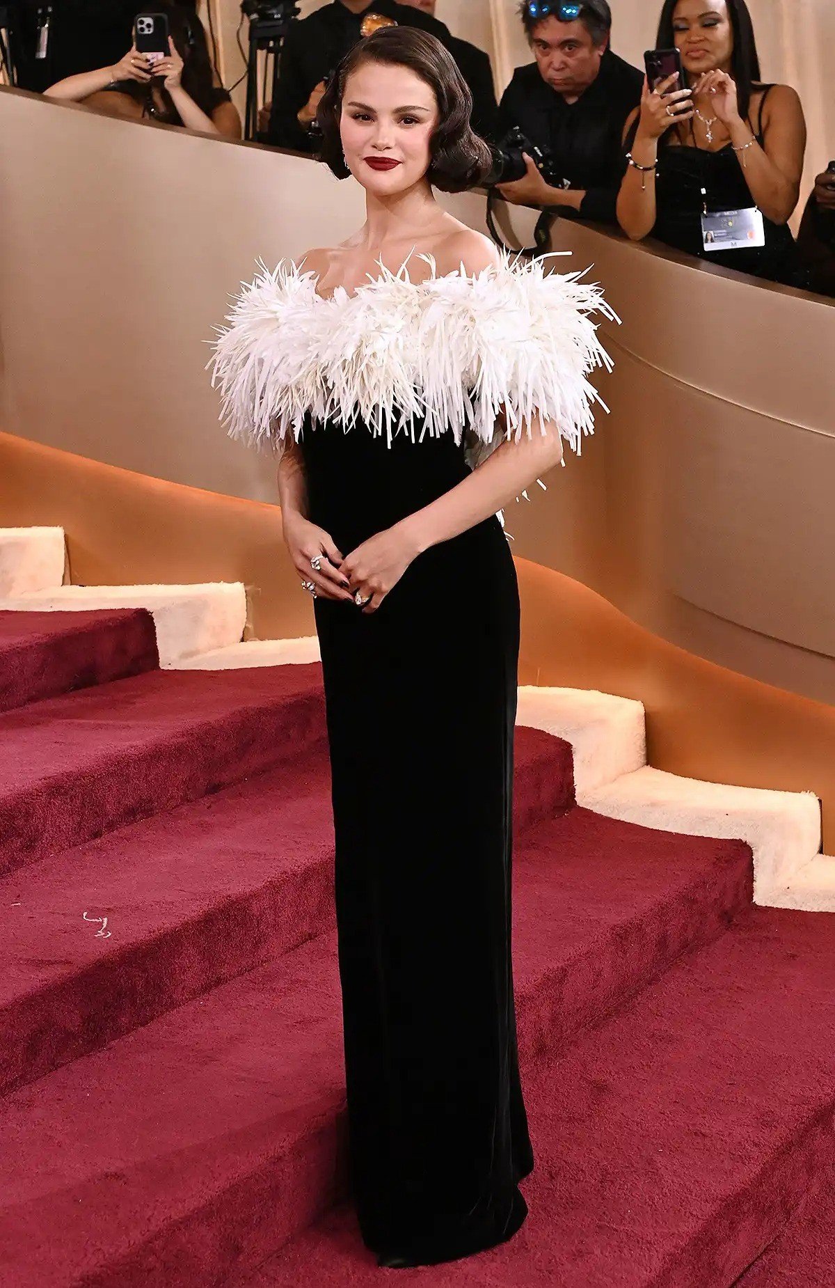 Siêu thảm đỏ Quả Cầu Vàng 2026: Lisa