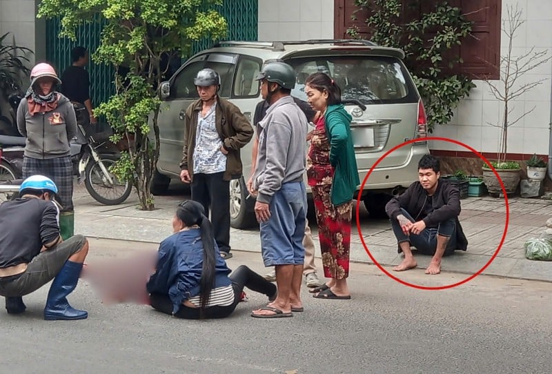  Điều tra nghi án con trai đâm chết người tình của mẹ -0