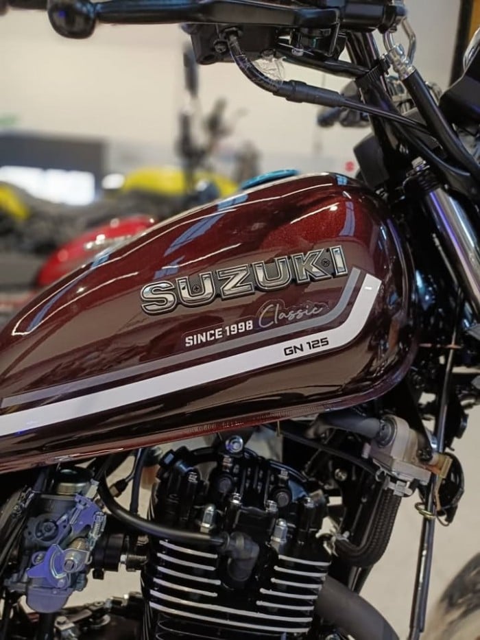 suzuki-gn125-7