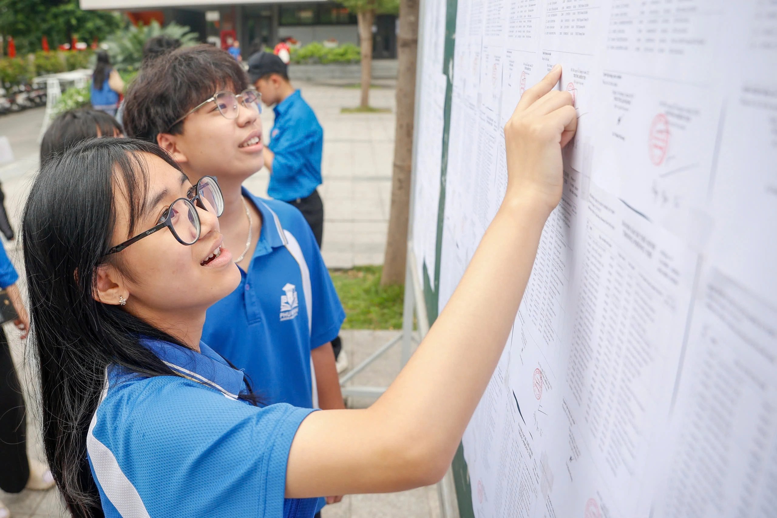 Đứng ngồi không yên với môn thi thứ 3 vào lớp 10 - Ảnh 1.