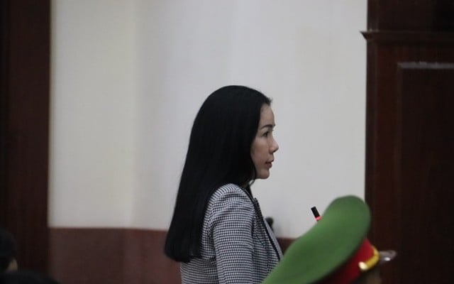 nguyen-phuong-hang-3