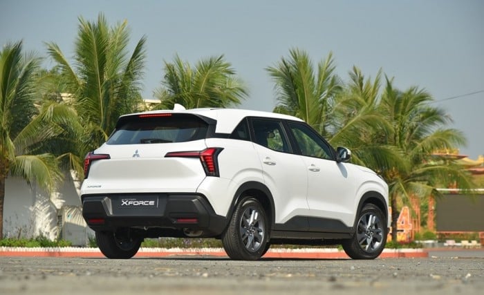 Giá lăn bánh Mitsubishi Xforce giữa tháng 1/2026 rẻ bậc nhất phân khúc, áp đảo Toyota Yaris Cross ảnh 4