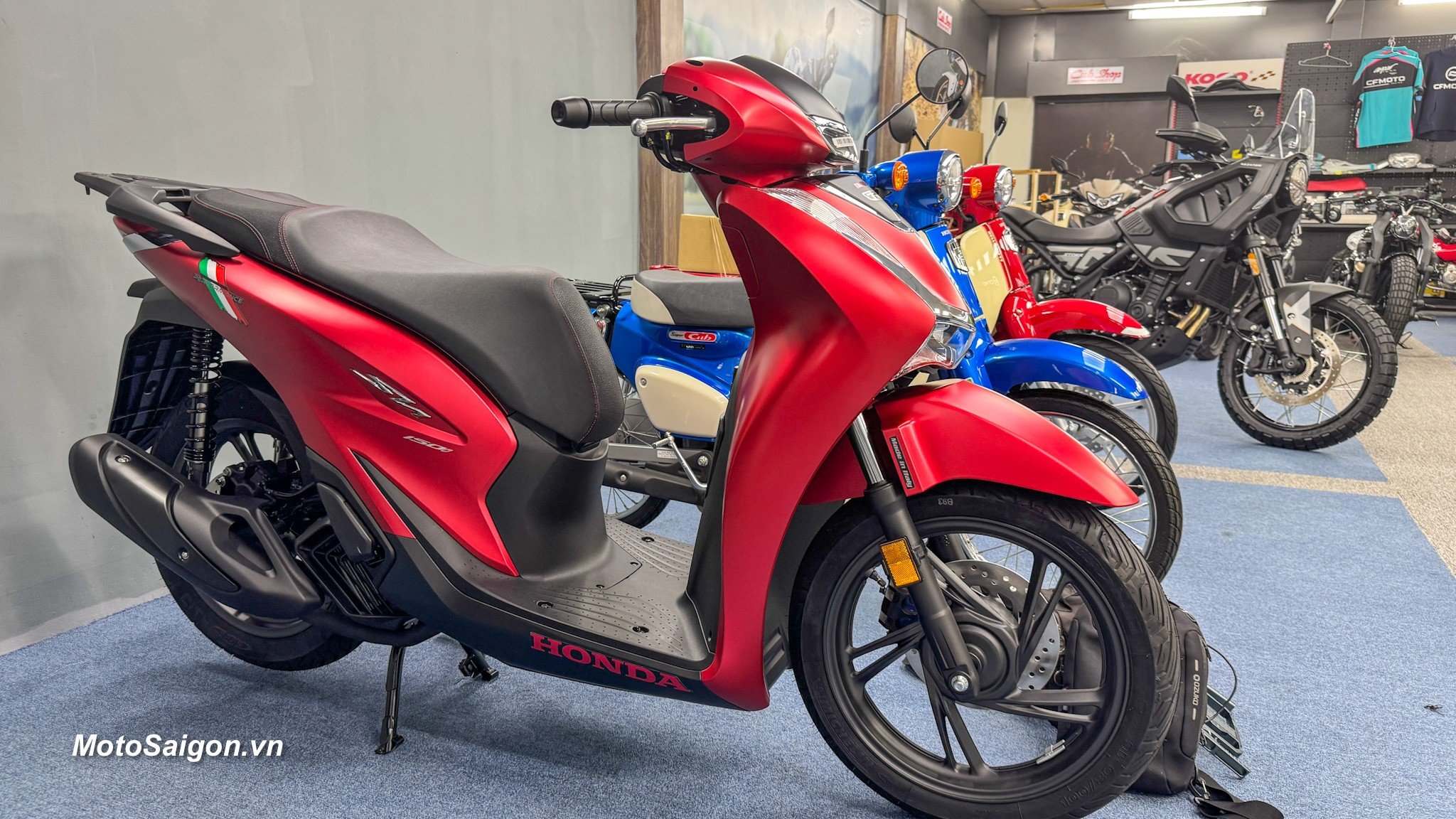 16-1768554602-honda-sh-150i-sport-edition-2026-nhap-y-gia-tren-200-trieu-dong-sieu-pham-do-nham-chinh-thuc-cap-ben-viet-nam.jpg