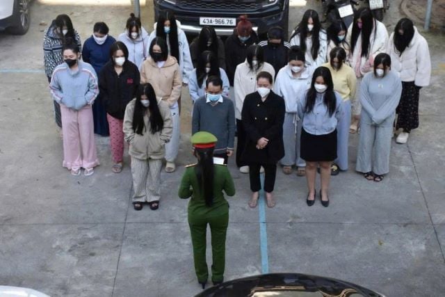 bat-giu-duong-day-mai-dam-khach-san