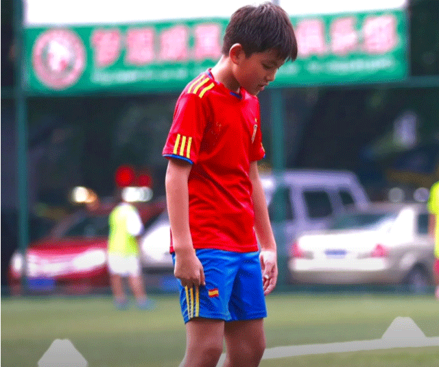 Thu-mon-cao-1m88-cua-u23-trung-quoc-chot-cau-cang-det-ve-tran-ban-ket-gap-u23-viet-nam-toi-20-1-2