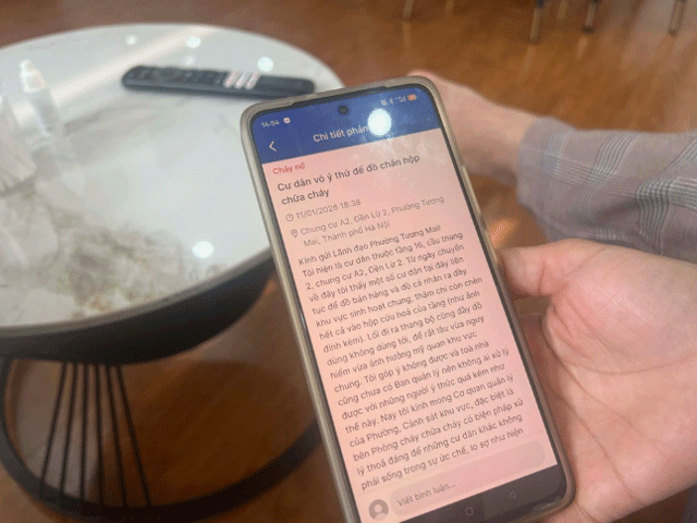 Cu-dan-buc-xuc-khi-hanh-lang-chung-cu-tien-ty-tro-thanh-noi-tap-ket-rac-loi-thoat-hiem-bi-buoc-day-2