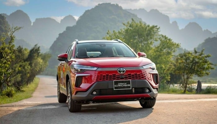 Nhận ưu đãi khủng, giá Toyota Corolla Cross lăn bánh còn cực rẻ giữa tháng 1/2026, đè bẹp Honda HR-V ảnh 2