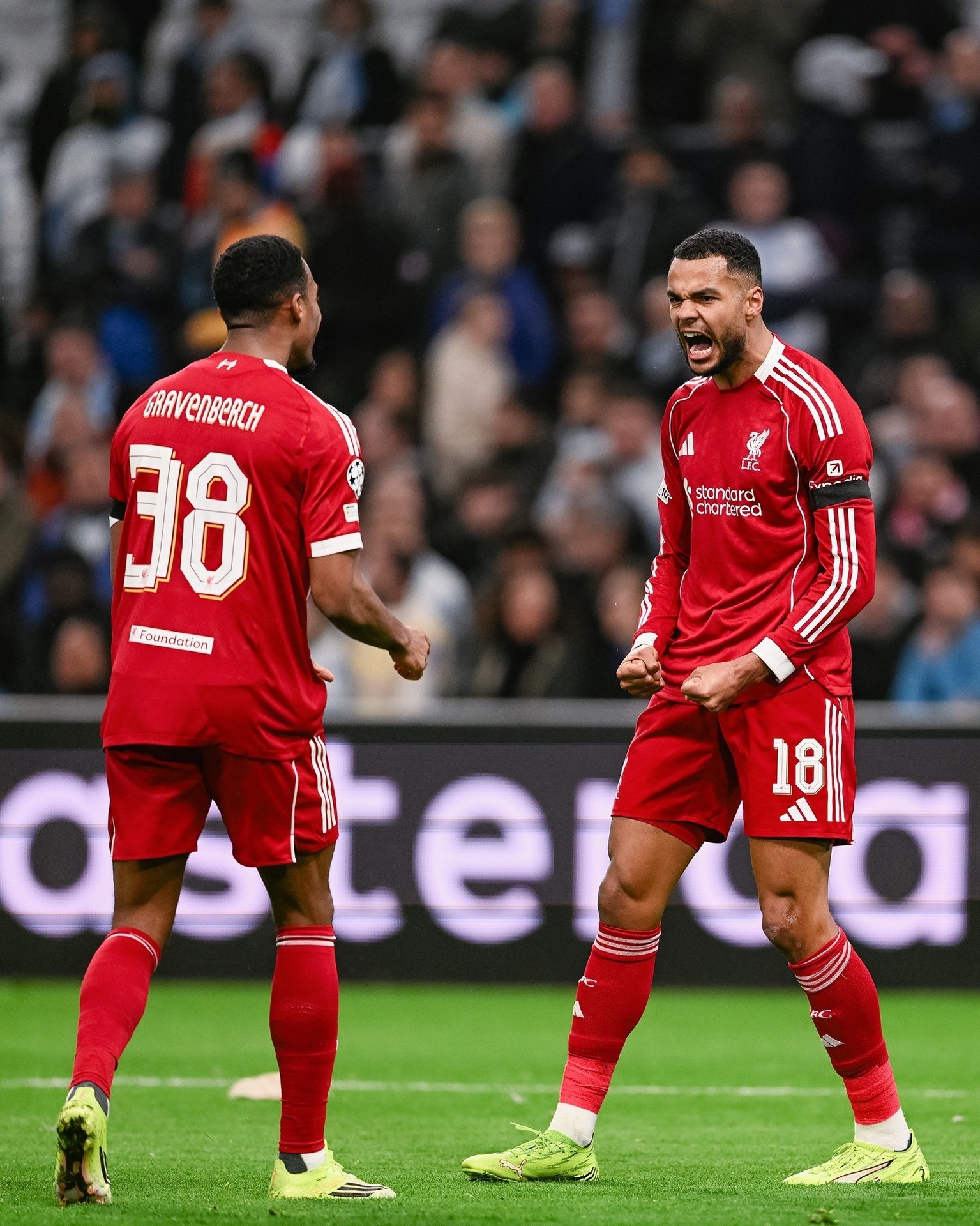22-1769038868-liverpool-thi-uy-suc-manh-tai-phap-ha-guc-marseille-mo-rong-canh-cua-di-tiep.jpg