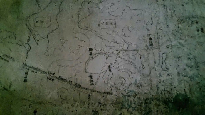 Hé lộ bí ẩn về bức họa cổ ở công trình triều Nguyễn vừa được phát hiện - Ảnh 2.