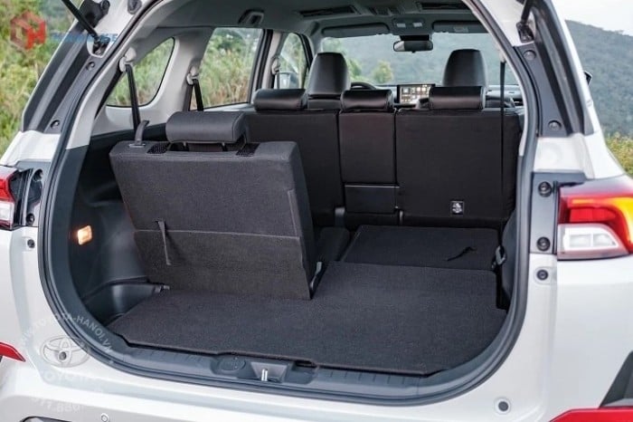 Toyota Veloz Cross tung ưu đãi khủng giảm giá lăn bánh cuối tháng 1/2026, hạ gục Mitsubishi Xpander ảnh 5