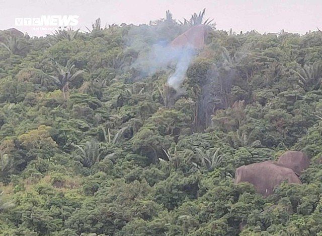 Vu-may-bay-quan-su-roi-o-dak-lak-khen-thuong-chau-be-lop-11-kip-thoi-cuu-phi-cong-bi-thuong-4