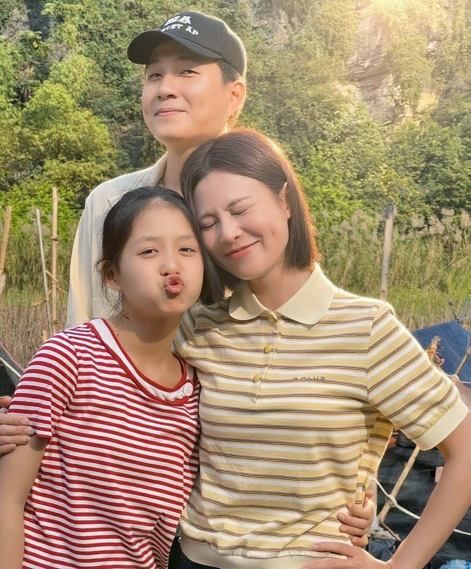 MXH náo loạn vì cặp sao Việt bị đồn 