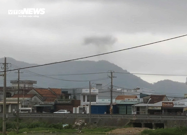 Vu-may-bay-quan-su-roi-o-dak-lak-nam-sinh-lop-11-run-ray-khi-thay-canh-mat-phi-cong-be-bet-mau-5