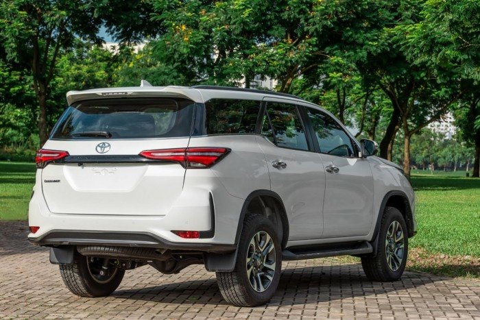 Giá lăn bánh Toyota Fortuner giảm xuống mức cực rẻ đầu tháng 2/2026, quyết ‘knock-out’ Ford Everest ảnh 4