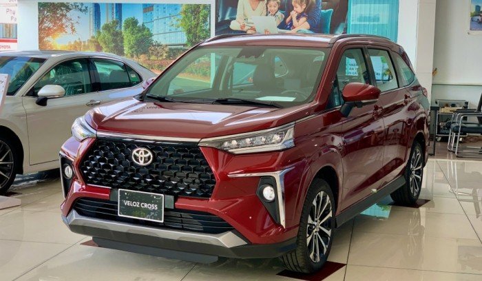 Quyết ‘hạ bệ’ Mitsubishi Xpander, Toyota Veloz Cross giảm giá lăn bánh ‘rẻ như cho’ đầu tháng 2/2026 ảnh 2