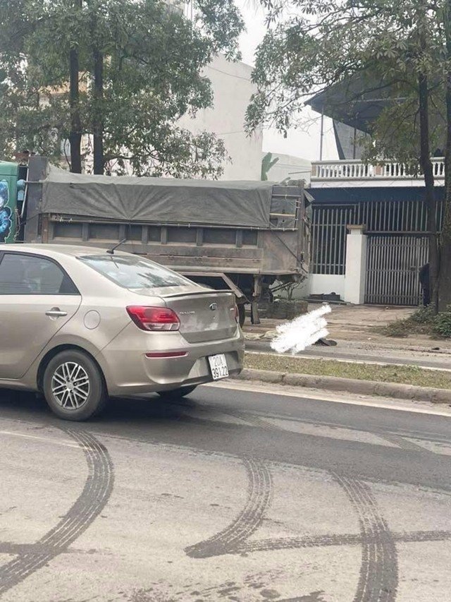 627479937_910094844810637_488180