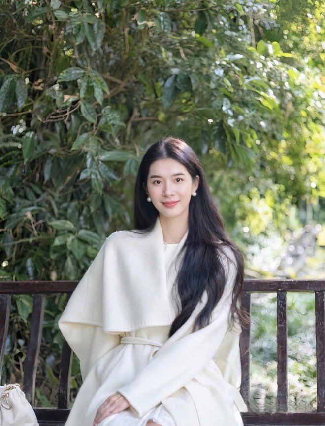 Danh tính cô gái tạo ra hệ tư tưởng 