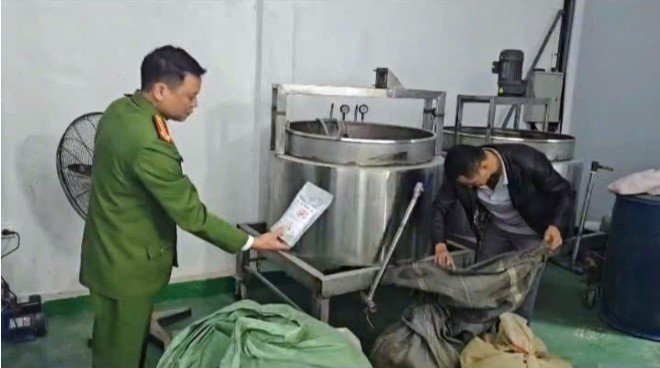 2-duong-day-thuc-pham-chuc-nang-va-thuoc-gia-quy-mo-dac-biet-lon-co-chat-cam-gay-dot-quy-va-suy-tim-4