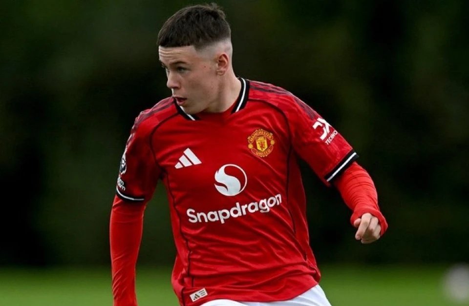 MU đầu tư hết mức cho con trai Rooney