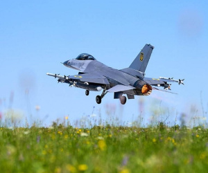 Uy lực tiêm kích F-16 của Mỹ viện trợ cho Ukraine