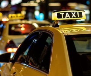 Du khách nước ngoài tố bị tài xế taxi 'chặt chém' 1,5 triệu đồng cho đoạn đường vài trăm mét gần Hồ Hoàn Kiếm
