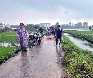 Đi làm đồng, một người phụ nữ ở Hà Nội bị sét đánh tử vong