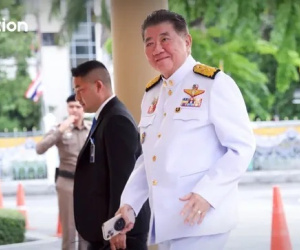 Nội các tuyên thệ nhậm chức, Thái Lan có quyền thủ tướng mới