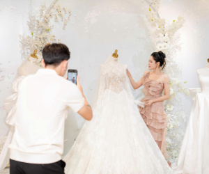Vừa xây nhà bạc tỉ, trung vệ ĐT Việt Nam cưới luôn mẹ đơn thân, dàn sao Văn Toàn, Bùi Tiến Dũng chúc mừng