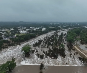 Người sống sót sau lũ lụt Texas kể tình cảnh "thiên đường trở thành đống đổ nát"