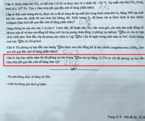 Một câu hỏi trong đề Vật lý thi tốt nghiệp THPT có 2 đáp án được công nhận đúng