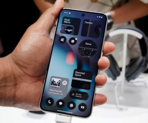 Chuyên gia review: "Tôi đã tìm được mẫu điện thoại làm được những điều mà ngay cả Samsung cũng không thể"